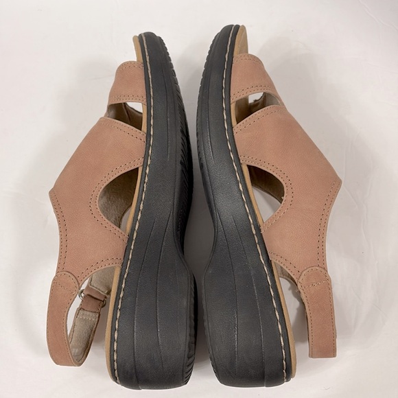 Clarks Collection Women's Merliah Leather Slingback Sandal open toe /Sand - Picture 5 of 9